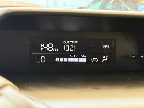 Used 2020 Subaru Crosstrek 2.0i Premium AWD/4WD image 24