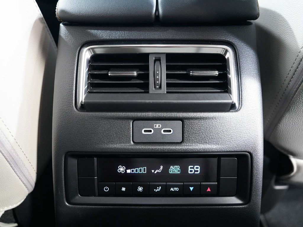 Used 2025 MAZDA CX-90 Plug-In Hybrid w/ Preferred AWD/4WD image 39
