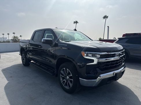 Used 2023 Chevrolet Silverado 1500 LT RWD image 3