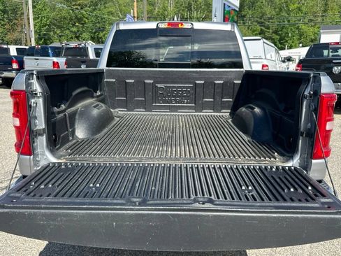 Used 2025 RAM 1500 Laramie AWD/4WD image 31