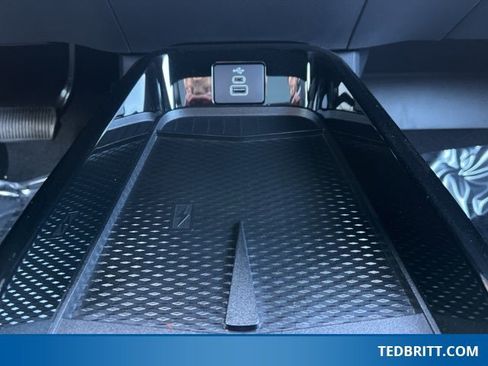 Certified 2025 Ford Mustang Mach-E Premium image 35