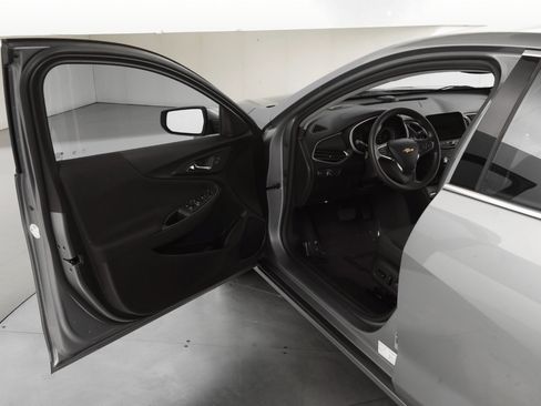 Used 2023 Chevrolet Malibu LT image 12