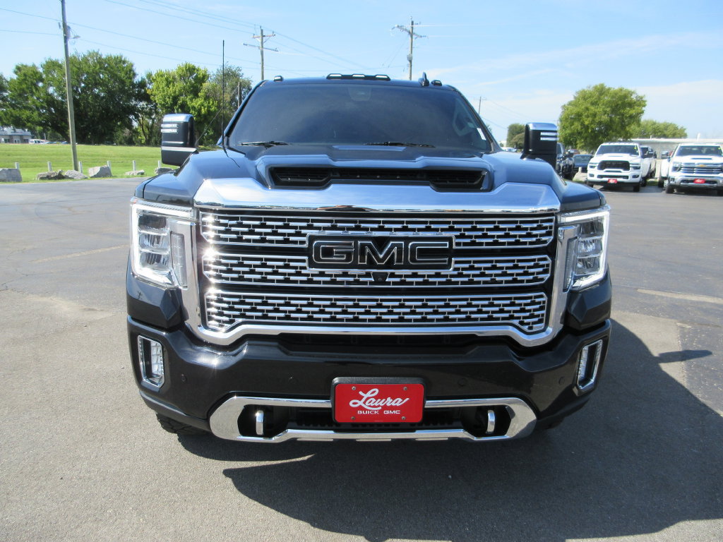 Used 2023 GMC Sierra 2500 Denali w/ Denali Black Diamond Edition AWD/4WD image 13