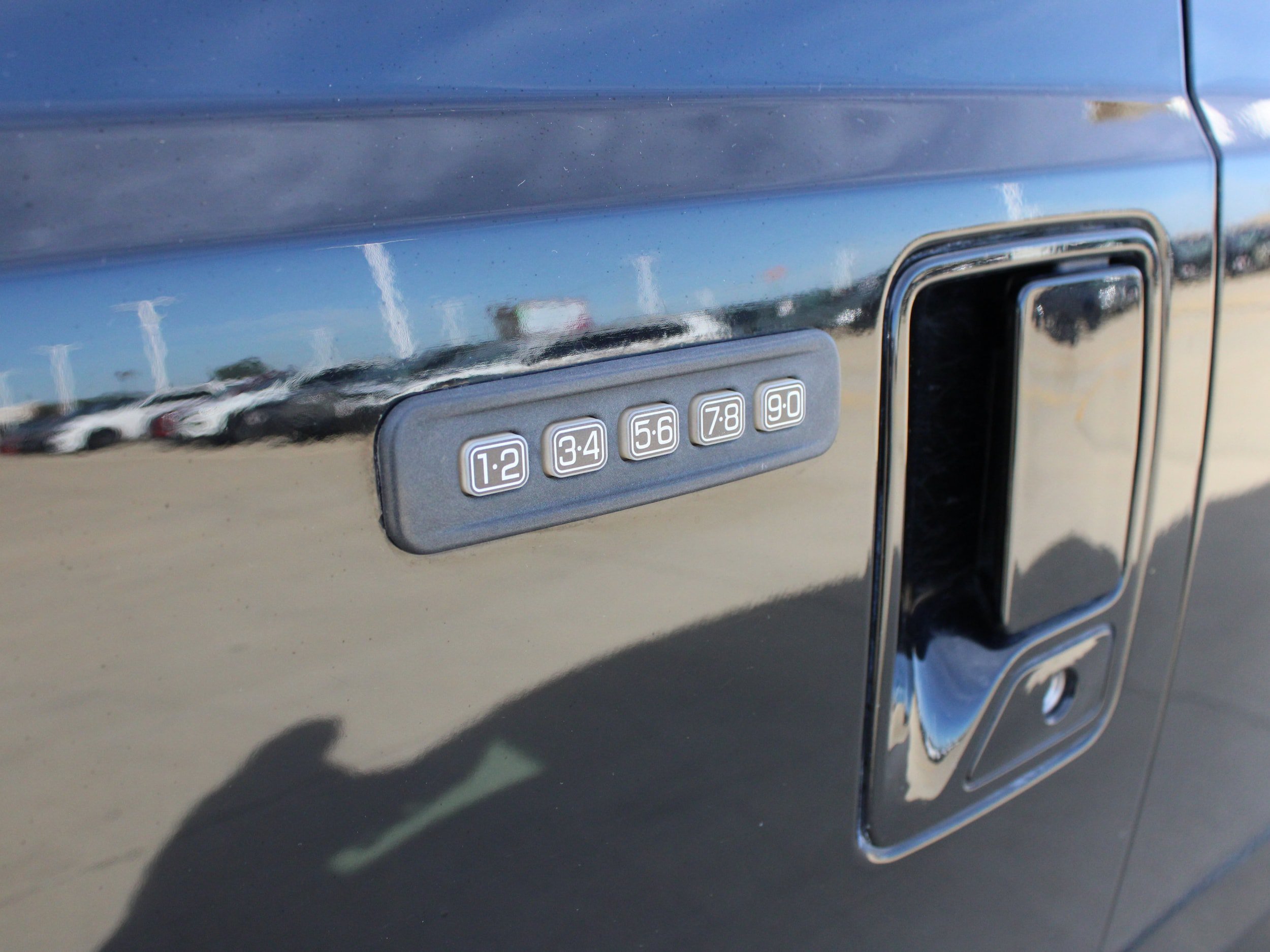 Used 2016 Ford F250 Lariat w/ Lariat Interior Package AWD/4WD image 13