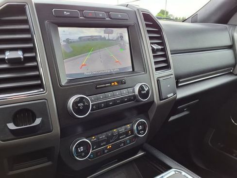 Used 2020 Ford Expedition Max XLT w/ Equipment Group 202A RWD image 33