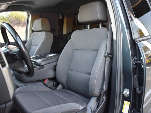 Used 2019 Chevrolet Silverado 1500 LT w/ All Star Edition RWD image 19