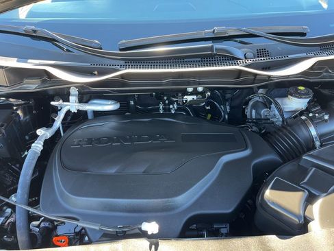Used 2024 Honda Odyssey EX-L image 13