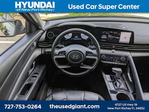 Certified 2023 Hyundai Elantra Limited FWD image 16