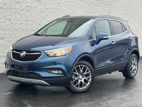 Used 2019 Buick Encore Sport Touring w/ Safety Package image 2