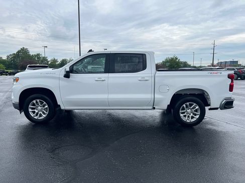 Used 2023 Chevrolet Silverado 1500 LT AWD/4WD image 3
