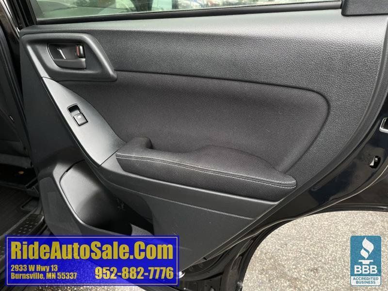Used 2015 Subaru Forester 2.5i Premium w/ All-Weather Package AWD/4WD image 15