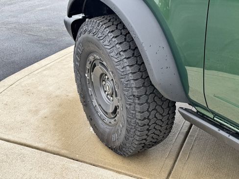 New 2025 Ford Bronco Badlands AWD/4WD image 8