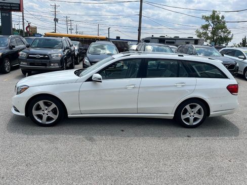 Used 2014 Mercedes-Benz E 350 4MATIC Wagon image 2