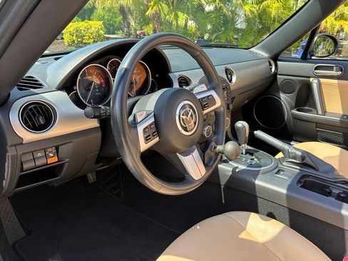 Used 2012 MAZDA MX-5 Miata Grand Touring w/ Appearance Pkg RWD image 13