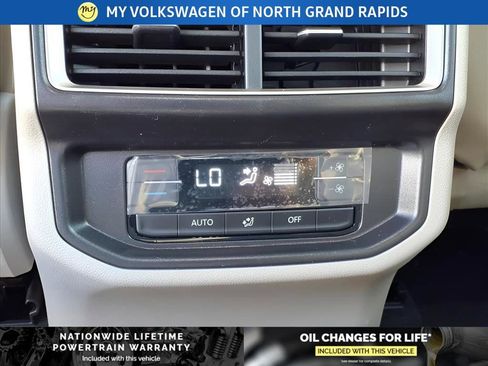 New 2026 Volkswagen Atlas SE image 15