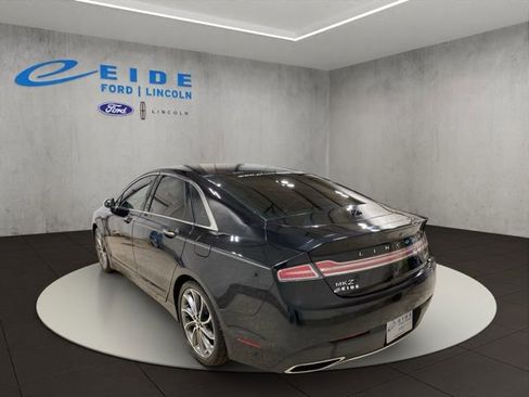 Used 2020 Lincoln MKZ w/ Convenience Package image 9