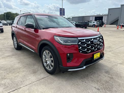 New 2026 Ford Explorer Platinum RWD image 1