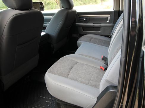 Used 2018 RAM 3500 Big Horn AWD/4WD image 43