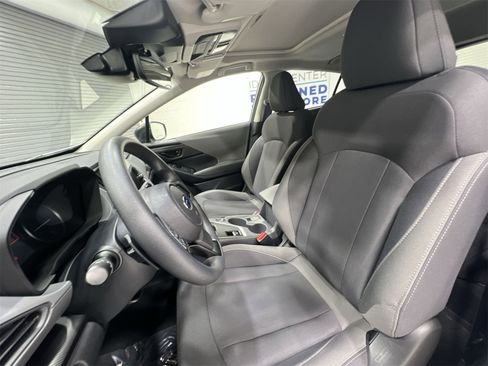 Used 2025 Subaru Crosstrek 2.0i Premium image 11