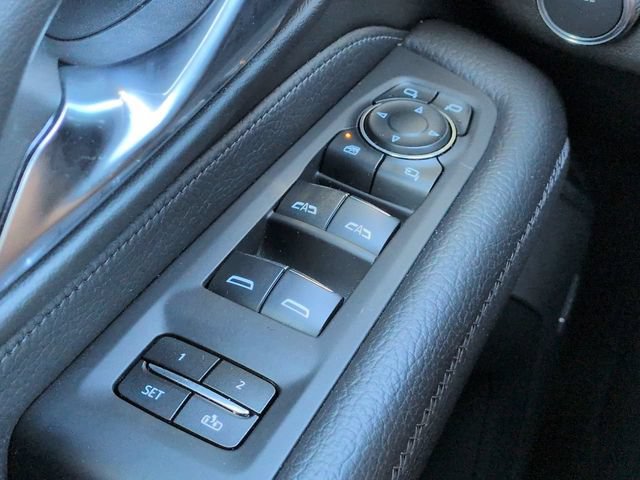 Used 2023 GMC Yukon Denali AWD/4WD image 24