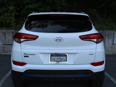 Used 2017 Hyundai Tucson SE w/ SE Popular Package 02 AWD/4WD image 8