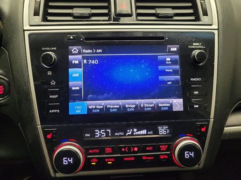 Used 2018 Subaru Outback 2.5i Limited AWD/4WD image 25