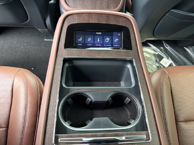 New 2026 Lincoln Navigator L Reserve AWD/4WD image 15