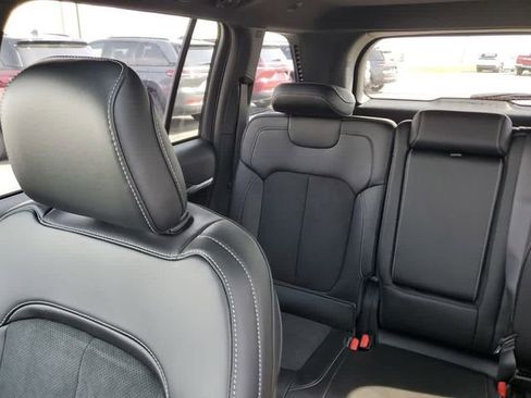 New 2026 Jeep Grand Cherokee Altitude AWD/4WD image 14