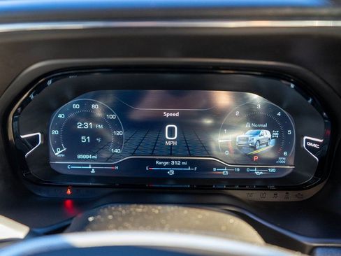 Used 2022 GMC Yukon Denali image 24