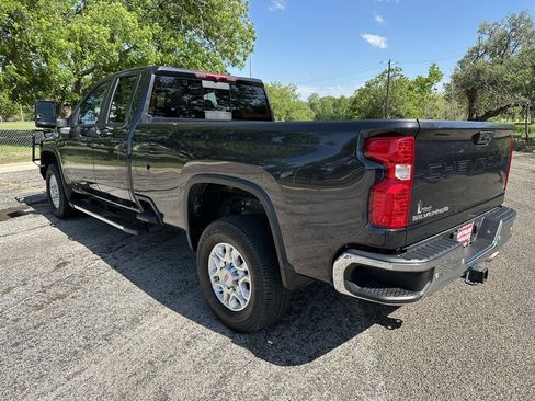 Used 2024 Chevrolet Silverado 3500 LT w/ Safety Package image 5