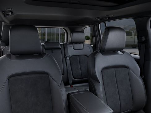 New 2026 Jeep Grand Cherokee Altitude RWD image 26