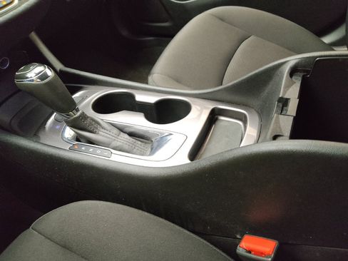 Used 2018 Chevrolet Malibu LS FWD image 26