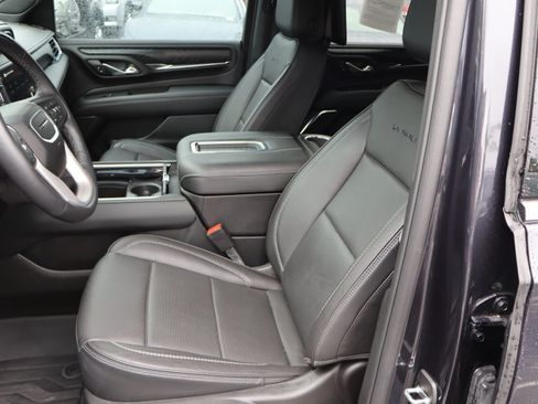 Used 2024 GMC Yukon Denali w/ Denali Reserve Package AWD/4WD image 20