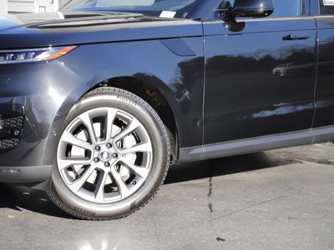 Certified 2025 Land Rover Range Rover Sport S image 2