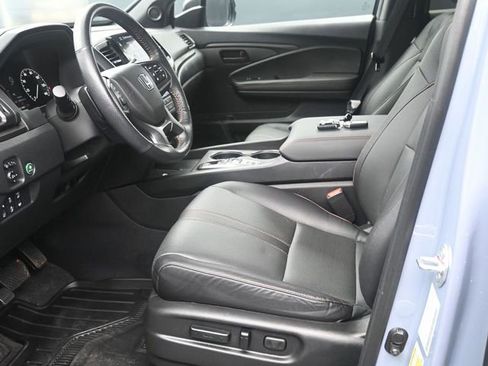 Used 2025 Honda Ridgeline TrailSport image 15