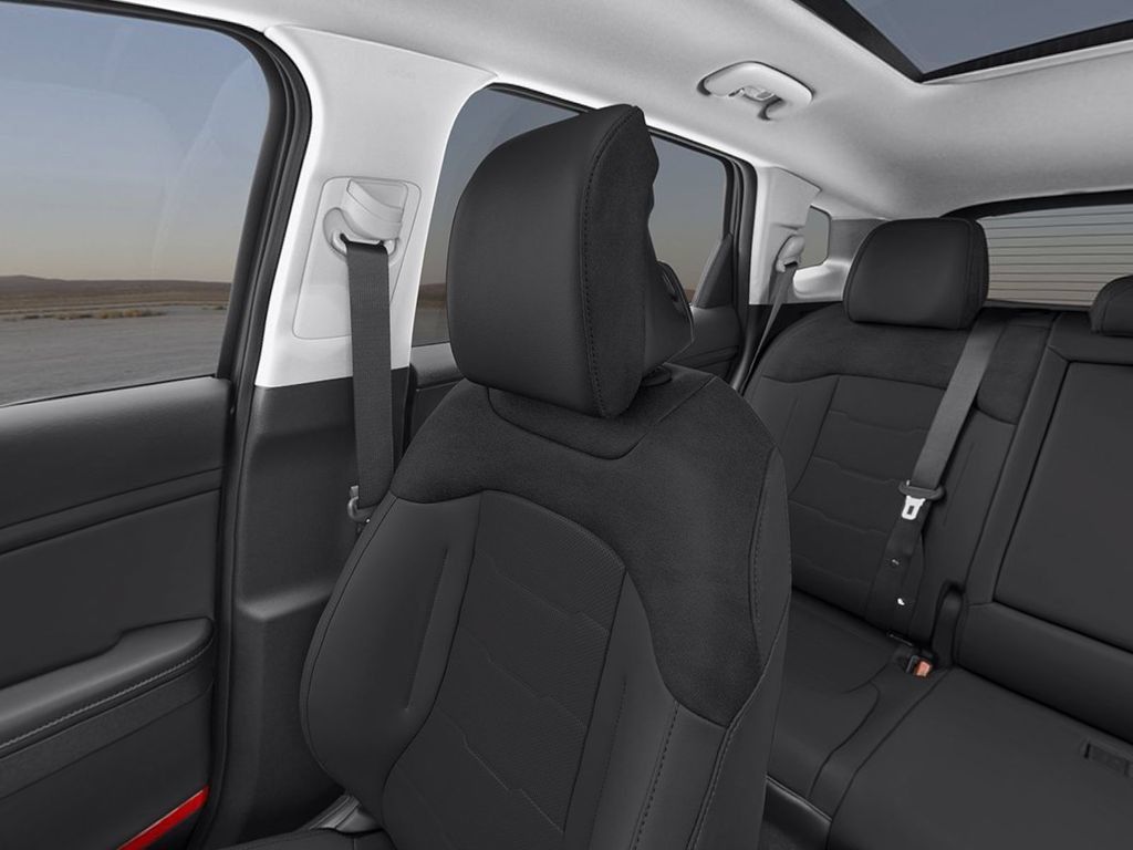 New 2026 Kia Sportage SX FWD image 16