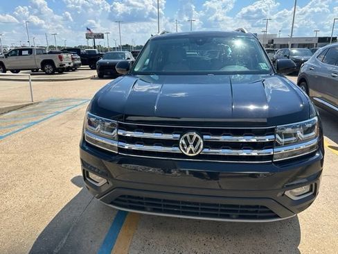 Used 2019 Volkswagen Atlas SEL FWD image 2