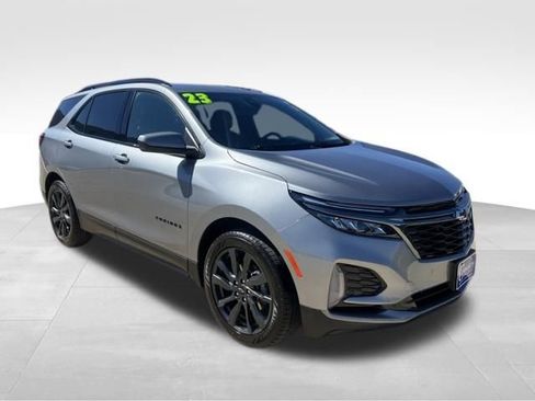 Used 2023 Chevrolet Equinox RS FWD image 8