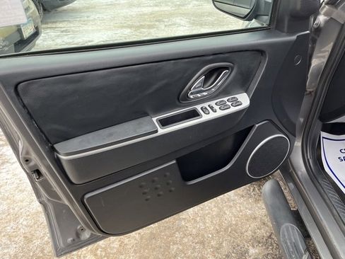 Used 2006 Mercury Mariner 4WD V6 image 13