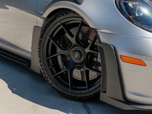 Used 2024 Porsche 911 GT3 RS image 32