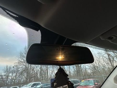 Used 2018 RAM 1500 Express image 25