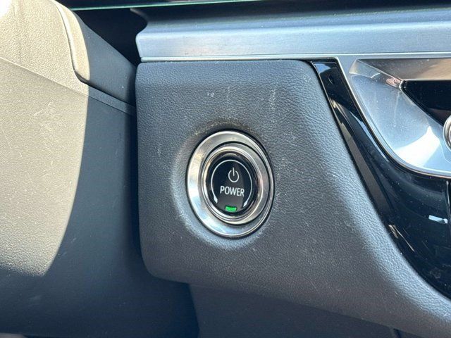 Certified 2024 Cadillac Lyriq Luxury AWD/4WD image 17