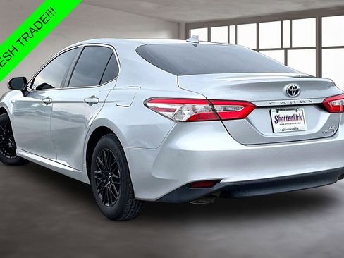 Used 2020 Toyota Camry LE w/ Fleet Convenience Package FWD image 4