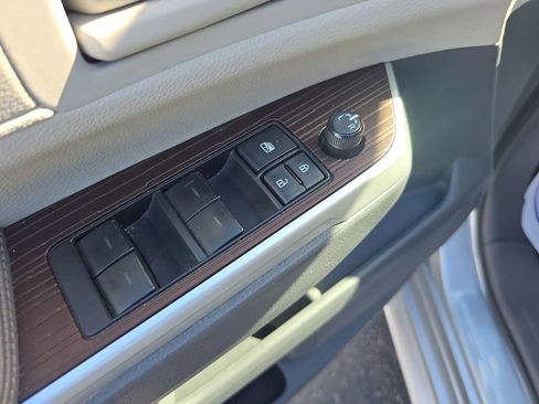 Used 2023 Toyota Sienna LE image 26