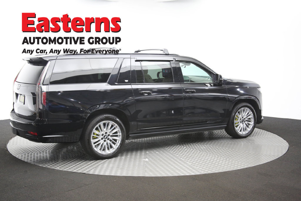 Used 2024 Cadillac Escalade ESV Sport Platinum w/ LPO, ONYX Package AWD/4WD image 51