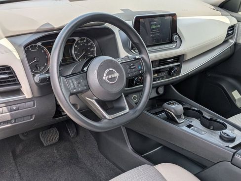 Used 2023 Nissan Rogue SV AWD/4WD image 10