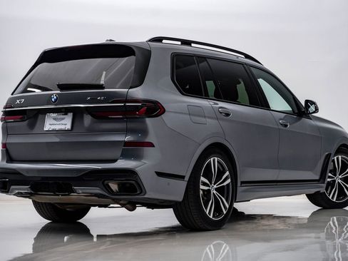 Used 2023 BMW X7 xDrive40i w/ M Sport Package AWD/4WD image 8