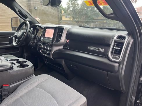 Used 2024 RAM 2500 Big Horn image 17