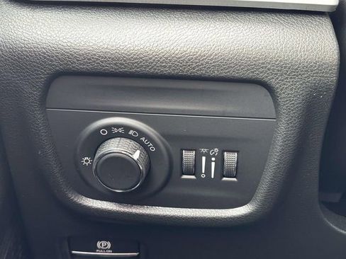 New 2026 Jeep Grand Cherokee Altitude AWD/4WD image 18