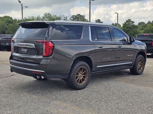 Used 2021 GMC Yukon XL Denali w/ Denali Ultimate Package AWD/4WD image 8